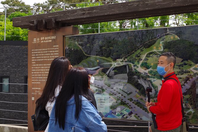 5-Day Korea Golden route by K-shuttle Tour from Seoul Including Busan, Yeosu - Day 4 UNESCO day: Seokguram to Bulguksa, then Hahoe Folk Village