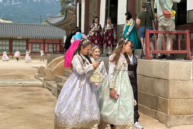 Best Seoul City Tour (Gyeongbokgung Palace,Insadong,Namsan Tower) - Pickup, group size, and timing that actually matter