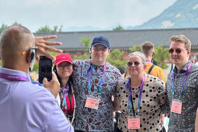 Best Seoul City Tour (Gyeongbokgung Palace,Insadong,Namsan Tower) - Morning reset at Cheonggyecheon and Jogyesa Temple