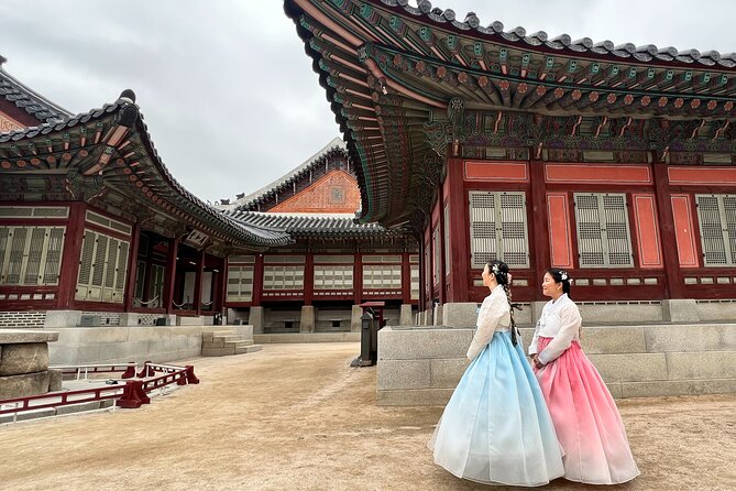Best Seoul City Tour (Gyeongbokgung Palace,Insadong,Namsan Tower) - Tuesday swaps: Changdeokgung and Bukchon instead of Gyeongbokgung