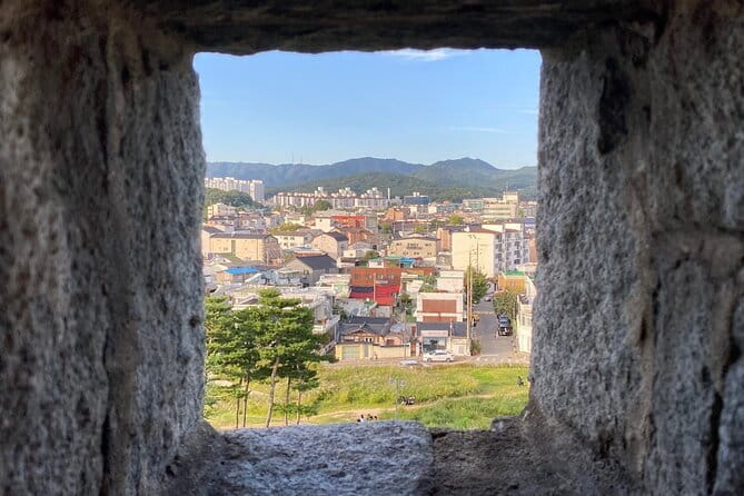 Beyond Seoul: Starfield Library, Hwaseong Fortress & Cave Quest - Starfield Suwon Library: a 22m-high book photo stop with real atmosphere