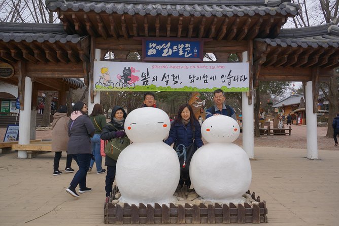 Customized Private Seoul tour: Palace, Market etc(Airport Option) - UNESCO Fortresses and Royal-Style Walking: Suwon and Beyond