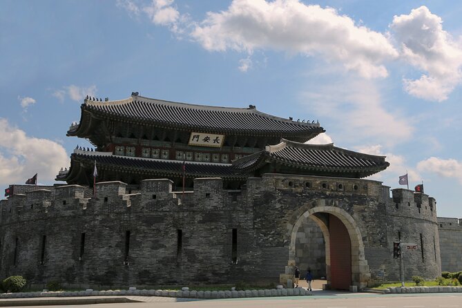Day Trip to UNESCO: Suwon Fortress Adventure from Seoul - Getting to Hwaseong Fortress: Myeong-dong Start and Coach Time