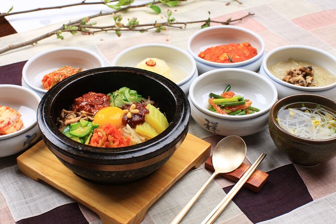 Discover Round Korea in 7days: All-Inclusive Experience - Day 5 in Gyeongju: APEC House, Bulguksa, Tombs, and Cheomseongdae