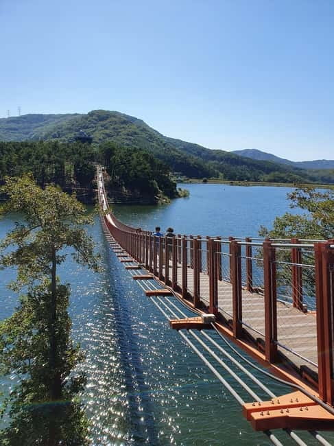DMZ; NK Defector, 3rd Tunnel, Suspension Bridge,Hotel pickup - DMZ from Seoul: What makes this 7-hour plan feel efficient