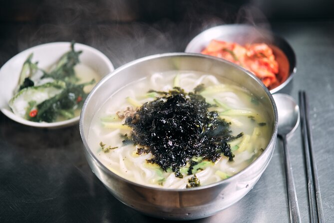 Downtown Seoul Guided Food & Market Tour with 8+ Local Tastings - How the Guide Changes the Whole Experience