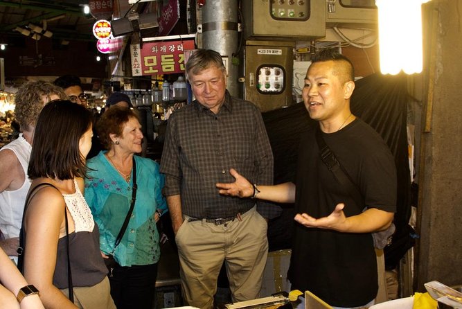 Drinking and Eating through the Alleys of Seoul - Small group with Mike: pacing, portion control, and real explanations