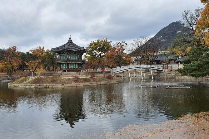 Free style private Tour(Essence of Seoul city or DMZ) - Bugak Skyway and North Seoul views without the hike