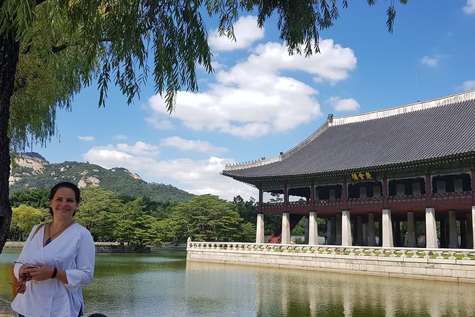 Half day Morning Seoul City Tour(Temple & Gyeongbok Palace) - Jogyesa Temple: real Buddhist life in the middle of downtown