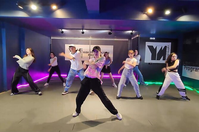 K-pop Dance Class in Seoul (Incl. video shooting & editing) - Inside the 90 minutes: warm-up, rhythm training, choreography, filming