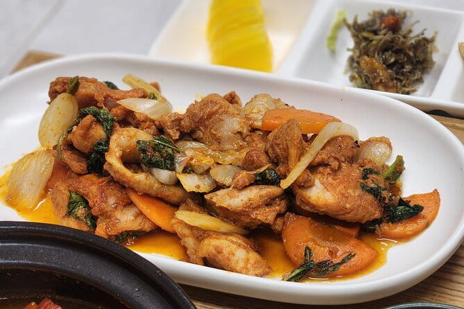 Korean Home Style Cooking Class in Gangnam Seoul - Meeting at 33 Gangnam-daero 84-gil and getting to the studio