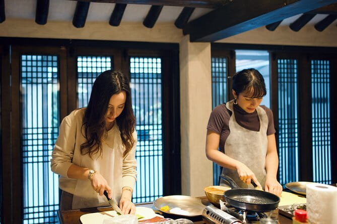 Korean Home Style Cooking Class in Gangnam Seoul - The four-dish flow: how the class builds a full Korean meal