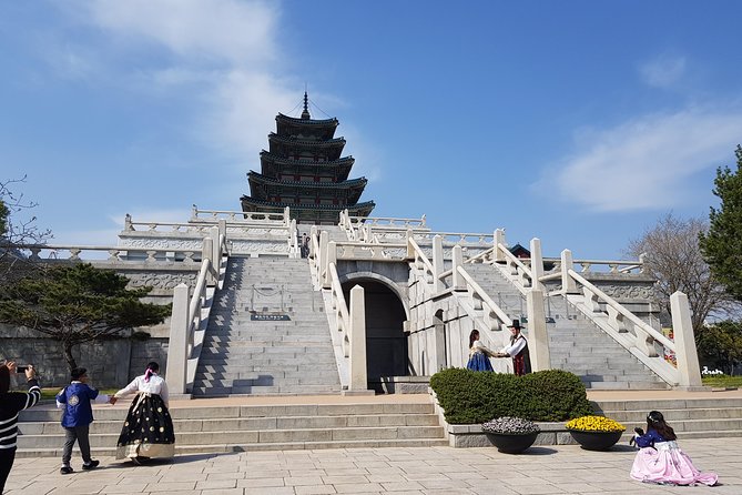 Korean Palace and Market Tour in Seoul Including Insadong and Gyeongbokgung Palace - Lunch + Midday Ginseng Stop: Useful Break, Slightly Mixed Feel