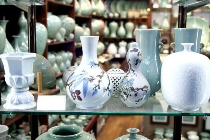 Korean Palace and Market Tour in Seoul Including Insadong and Gyeongbokgung Palace - Namdaemun Market: The Big Traditional Stop for Real Shopping