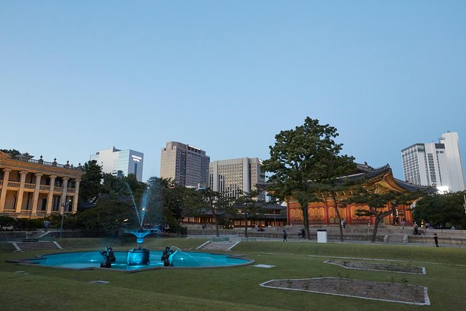 Moonlight Rainbow Fountain Show Night Tour in Seoul - Small-group flow and guide impact: what makes it feel worth it