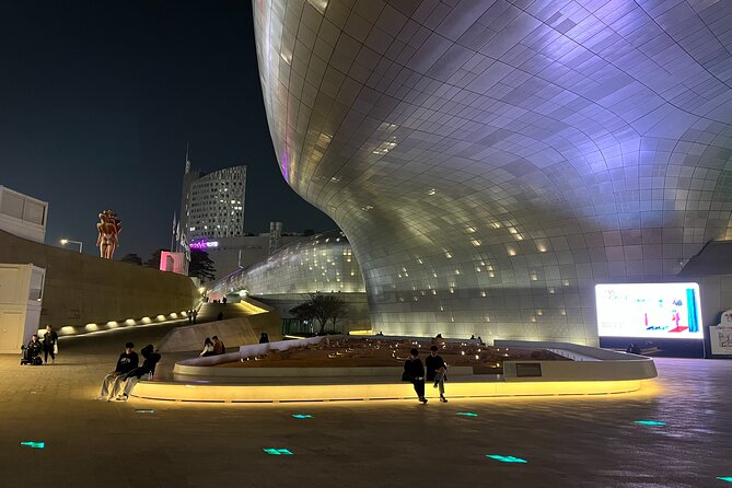 Morning Bike Tour along the Han River with a Local - Ttukseom Hangang Park: Start Where Locals Actually Hang Out