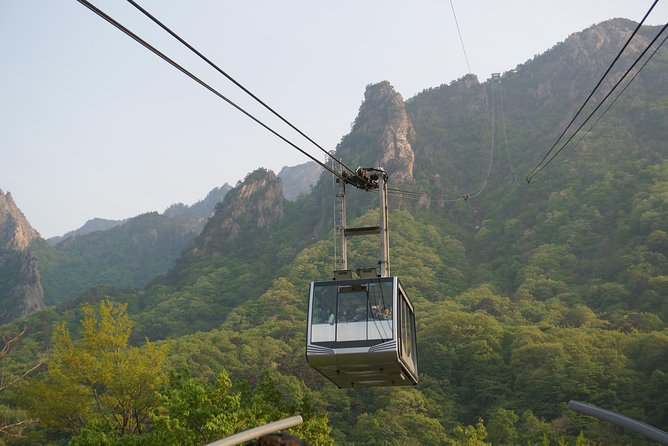 [Premium Private Tour] Mt Seorak & East Sea or Nami island from Seoul - Sinheungsa Temple: Where the Scenery Turns Calm