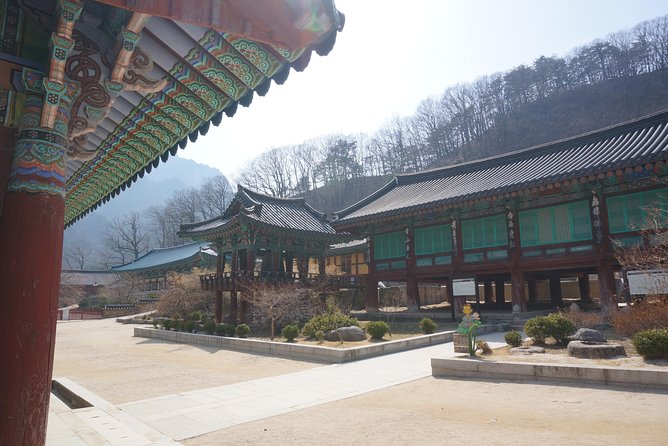 [Premium Private Tour] Mt Seorak & East Sea or Nami island from Seoul - East Coast Option: Dongmyeong Port Lighthouse and Sokcho Views