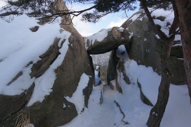Private Hiking tour to Bukhansan Peak(Baegundae: 836.5m) with Mountain Expert - Temple stops and mountain lunch: where the day slows down