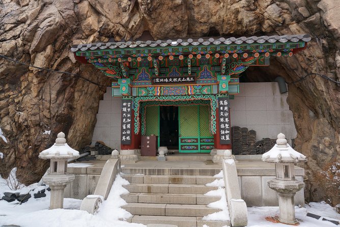 Private Hiking tour to Bukhansan Peak(Baegundae: 836.5m) with Mountain Expert - What you get for $168: value beyond the price tag