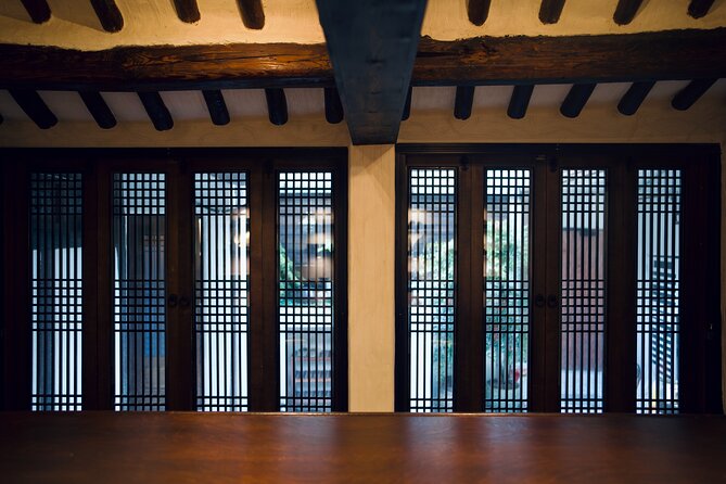 Royal Seoul Cooking Class in a 100-Year-Old Hanok - Chef Park and the teaching style that keeps it easy