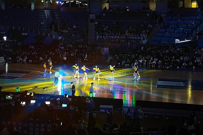 Seoul: Baseball Game Ticket with Dinner/Beer with the host - Stop 1: Getting to Jamsil Stadium and What to Expect Once You Arrive