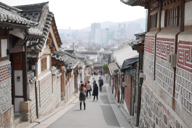 Seoul City Private Full-Day Tour Including Lunch - Jogyesa Temple: a calmer stop in the center of Seoul