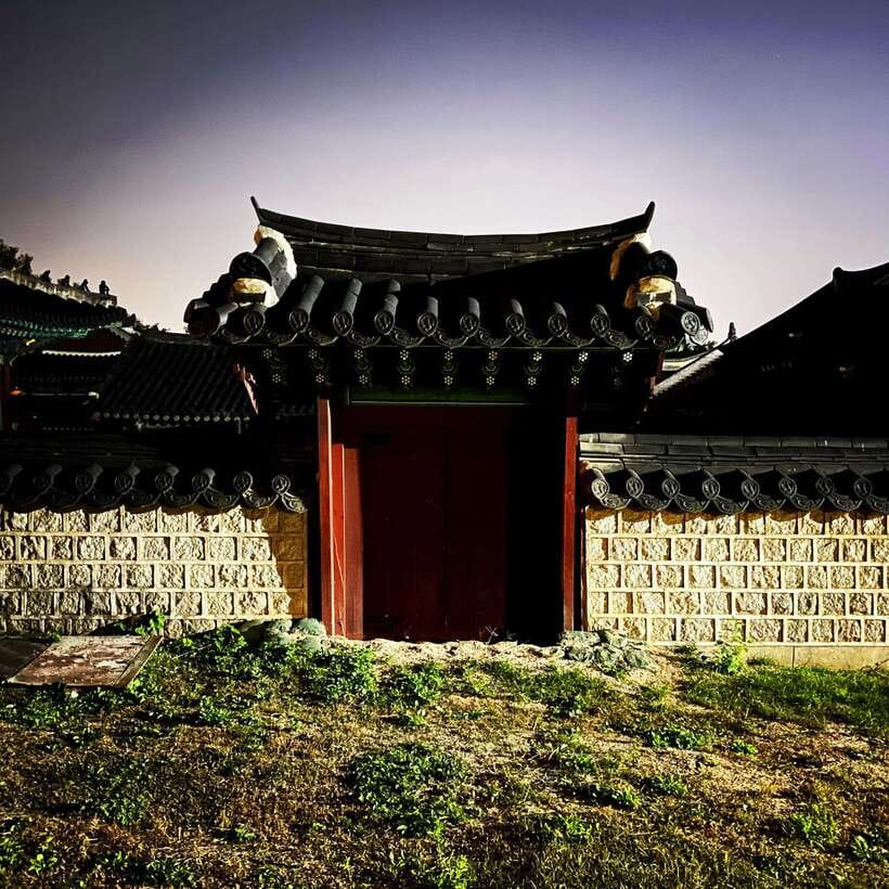 Seoul: Dark Side of the City and Ghost Stories Walking Tour - The Route Starts With Seoul’s Big Names, Then Cuts Through the Back Streets