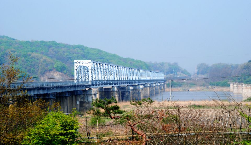 Seoul: DMZ, Gyeongbokgung Palace & City Tour - One long day from Seoul: what 10 hours feels like