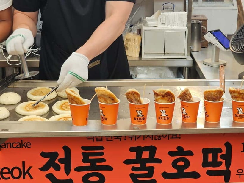 Seoul: Guided Food & Market Tour with 8+ Tastings - Meeting Point That Actually Makes Sense (Jongno 5-ga + Orange Umbrella)