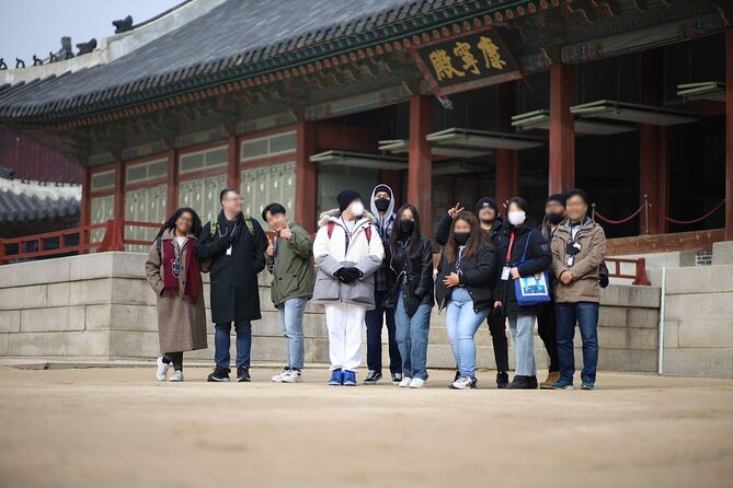 Seoul: Gyeongbokgung Palace Half Day Tour - Main Gate to Palace Courts: Architecture That Makes Sense