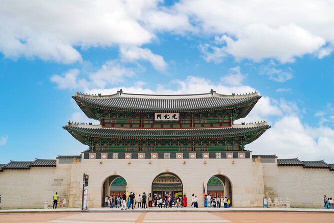 Seoul: Gyeongbokgung Palace Half Day Tour - The 2-Hour Route: From Exit 5 to Gyeonghoiru