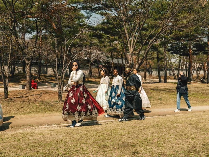 Seoul Half-Day City Highlight, Palace Tour with Hanbok - Key things that make this tour worth your time