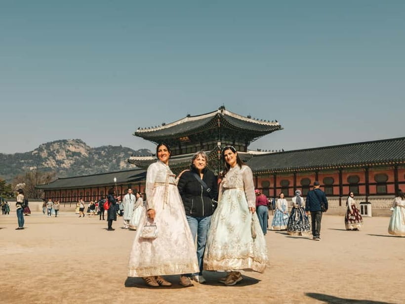 Seoul Half-Day City Highlight, Palace Tour with Hanbok - Gyeongbokgung and Hanbok: why this combo hits
