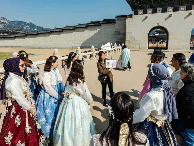 Seoul Half-Day City Highlight, Palace Tour with Hanbok - Snack break: small time, big payoff