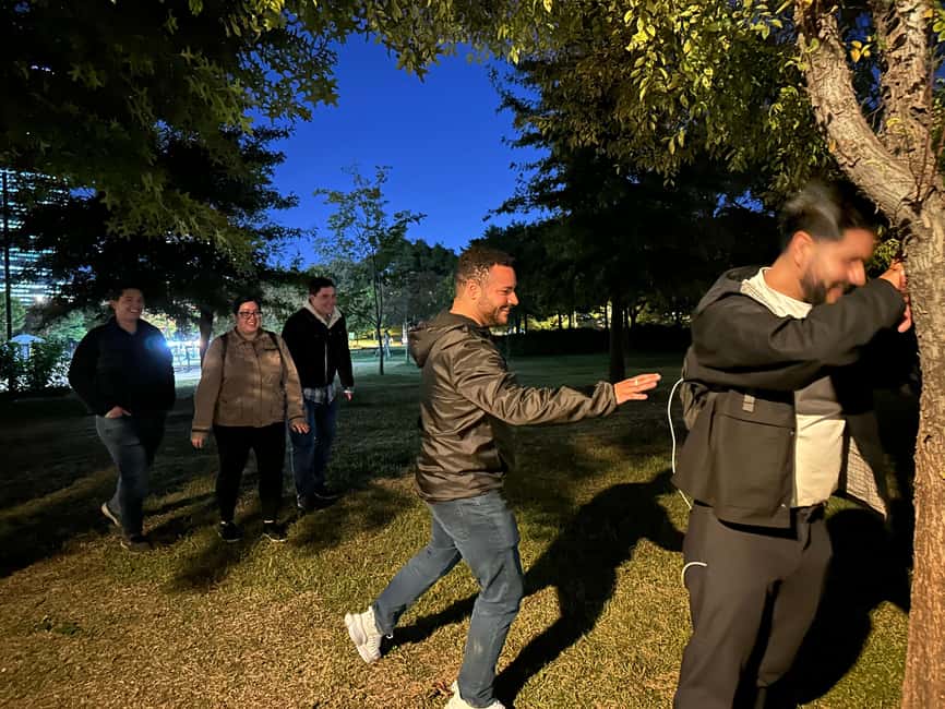 Seoul: Han River Night Picnic & Games with Cruise - Guides, Group Size, and the Care That Makes It Feel Effortless