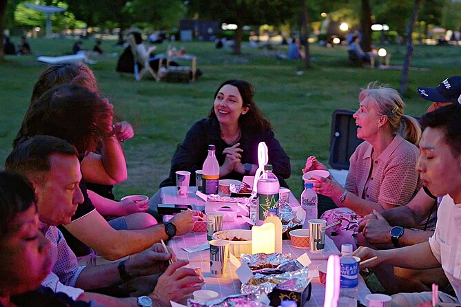 Seoul Han River Night Tour: Picnic, Games & Starlight Cruise - Meeting at Yeouinaru Station: start easy, then head to Yeoido