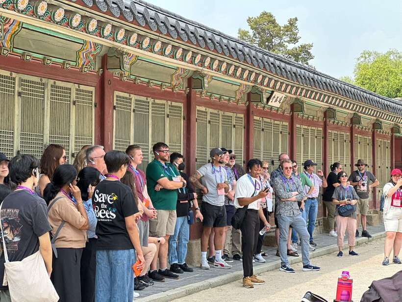 Seoul Highlights: Gyeongbok Palace, Insadong & N Seoul Tower - Namsangol Hanok Village: a breather before the skyline
