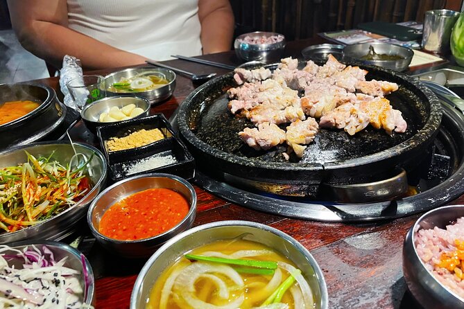Seoul: Korean BBQ Place of the Month Curated by the Host - At the table: learning the Korean BBQ method for real