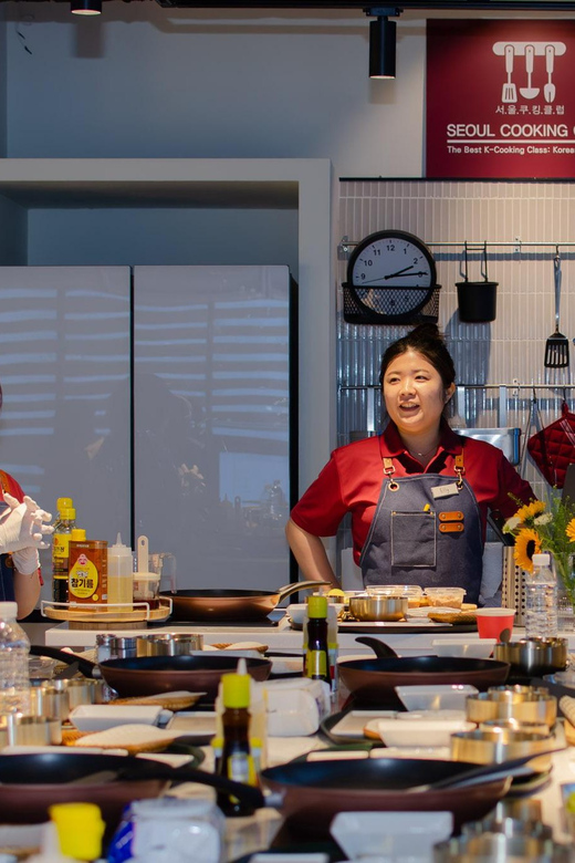 Seoul: Korean Cooking at Seoul Cooking Club! - Seoul Cooking Club at Jonggak: Key Reasons This Class Gets High Marks