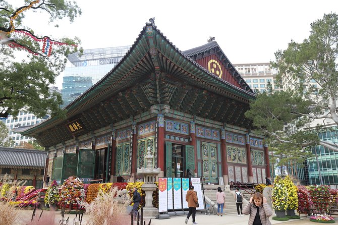 Seoul Layover Private Tour from Incheon Airport - Stop 1: Gyeongbokgung Palace and the big first impression