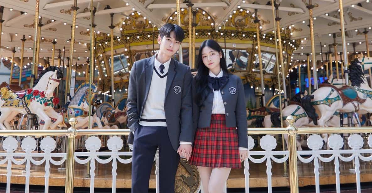 Seoul: Lotte World 1 Day Pass & Korean School Uniform Rental - FAQ