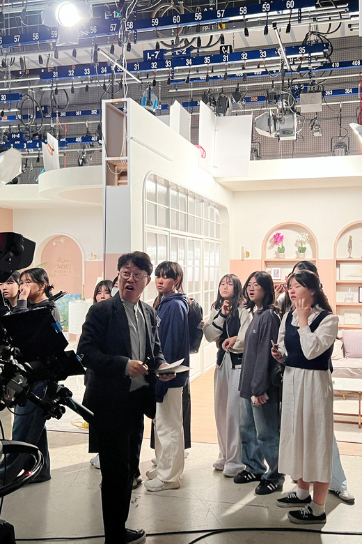 Seoul: MBC Insider Live K-Drama Rehearsal & VIP Studio Tour - The Sangam-dong media stop: photo stop, lunch break, and more MBC