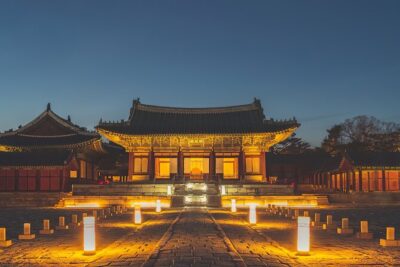 Seoul Night Palace & Market Food Tour with Vehicle - Jogyesa Temple Lantern Walk: Buddhism in a Quick, Guided Window