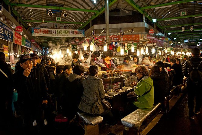 Seoul Night Tour (Gwangjang Market, Royal Palace and Naksan Park) - Price and value: why $45 can be a smart night plan