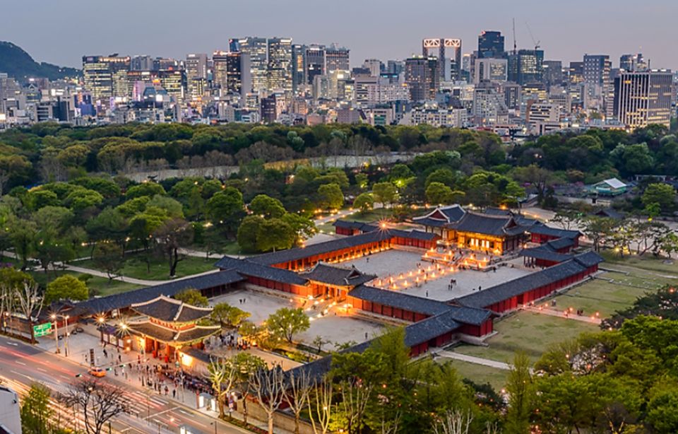 Seoul: Nighttime Tour of Palace, Market, Naksan Park & More - Who this night tour fits best (and who might skip it)
