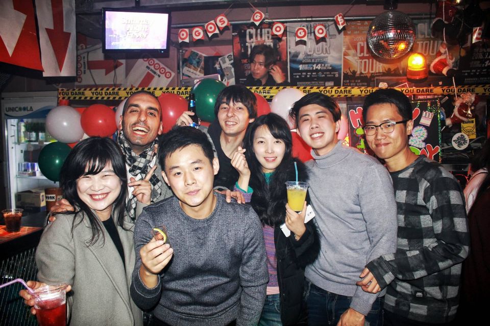 Seoul: Pub Crawl - Itaewon vs Hongdae: Pick Your Scene (Friday vs Thu/Sat/Sun)