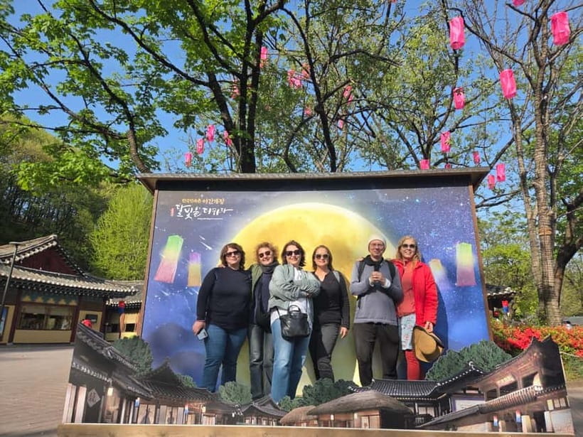 Seoul: Suwon Hwaseong, Folk Village, & Starfield Library - A smooth day trip from Seoul: fortress to modern library