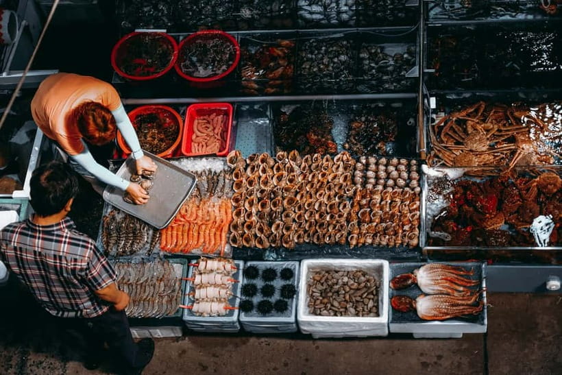Seoul: The Biggest Sea-food Noryangjin Market Tour - How the Guide Helps You See Seafood Like a Local