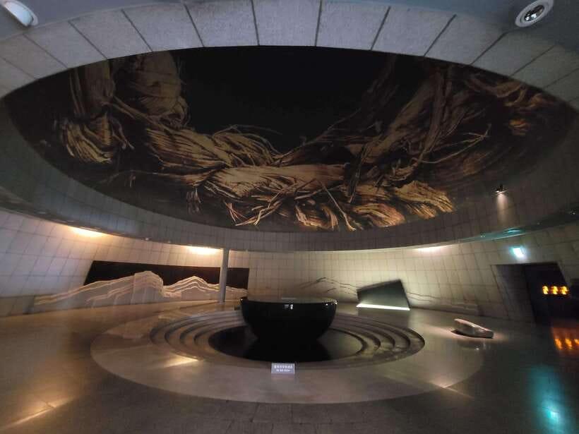 Seoul: War Memorial of Korea Private Guided Museum Tour - Inside Korean War Rooms I–III: the themes you’ll notice right away